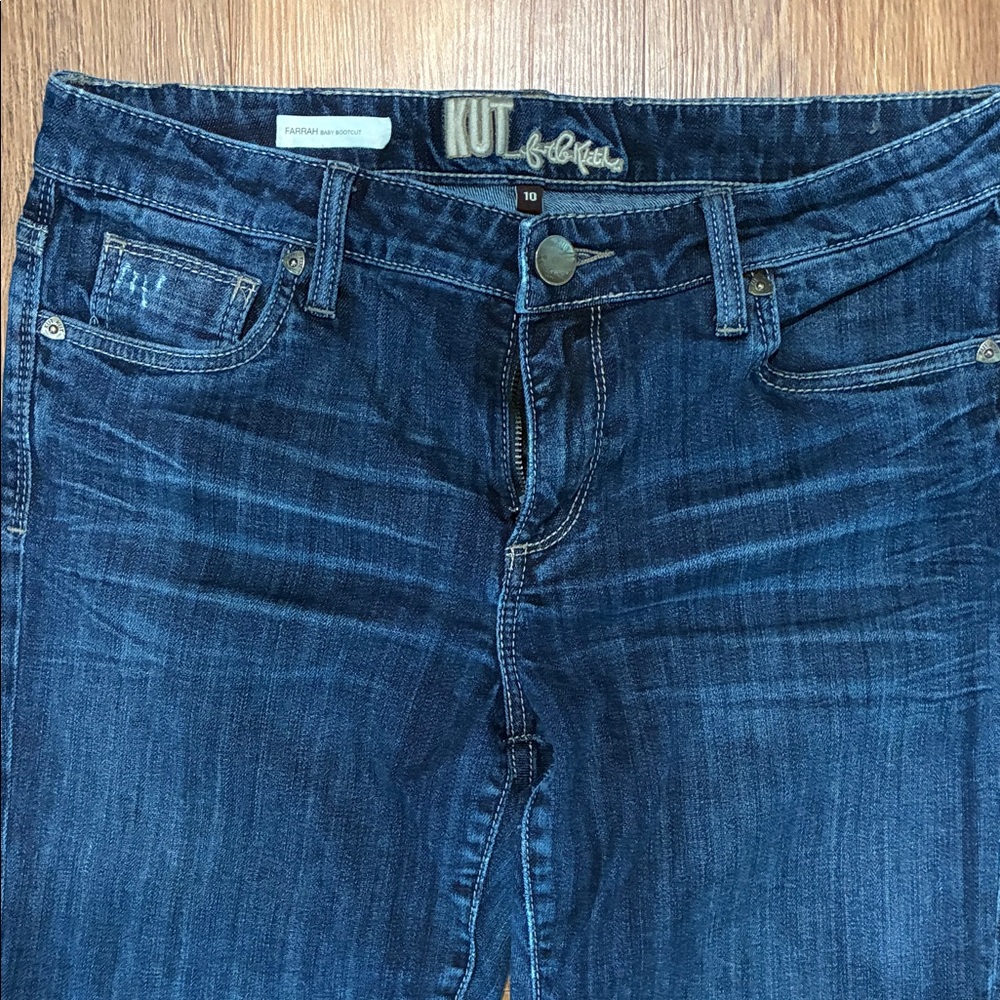 Kut from the Kloth Farrah Baby Bootcut Jeans dark wash - Picture 2 of 4